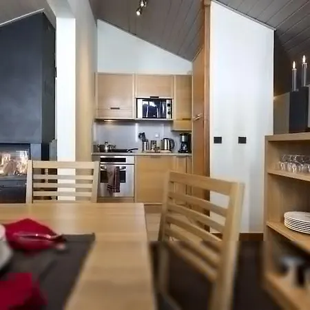 Апарт-отель Village Montana 4*