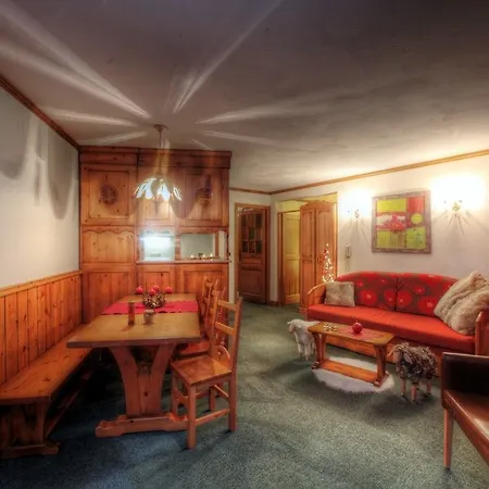 Village Montana Апарт-отель 4*