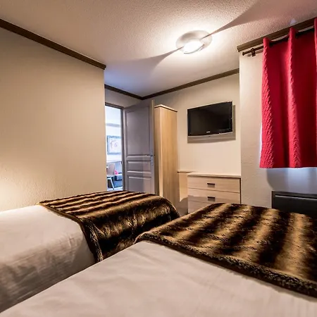 Aparthotel Residences Village Montana By Village Montana 4*